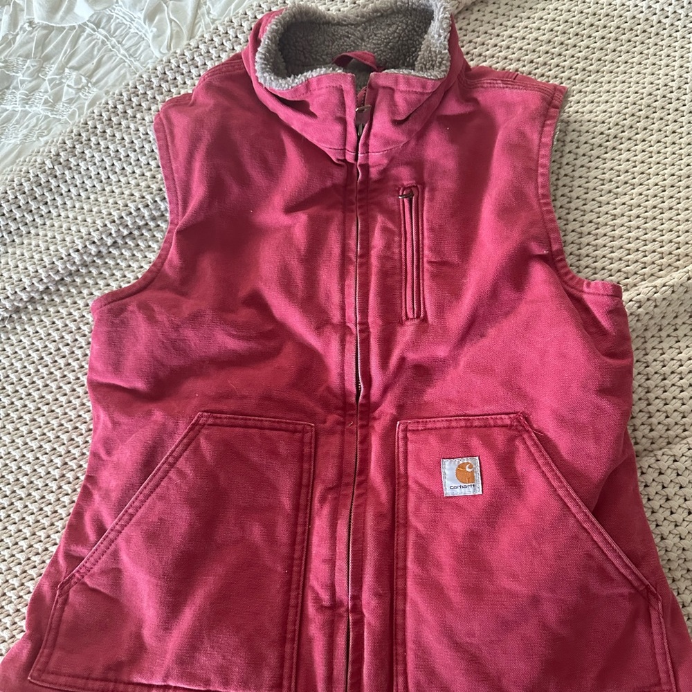 Womens xs carhartt vest, sherpa lined